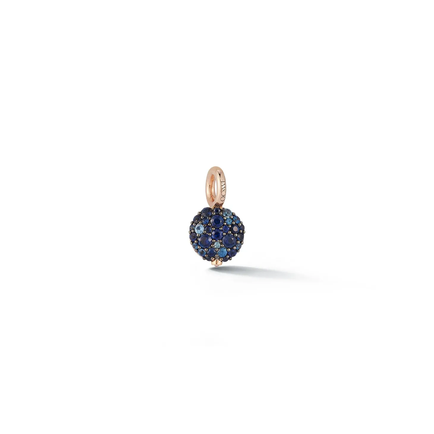 OC X WF 18K SMALL BLUE SAPPHIRE PEBBLE LOCKET